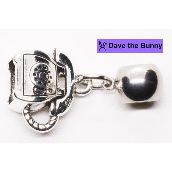 Vintage Rotary Phone Telephone Charm - Retro Phone Accessory for Collectors - Picture 4 of 5